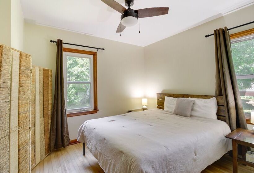 Serene Crosby Cottage: 3 Mi To Serpent Lake!