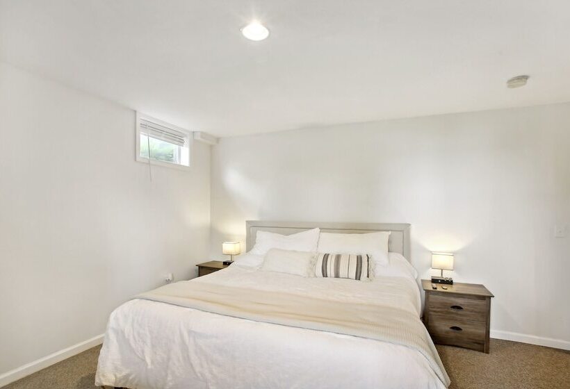 Crystal Lake Vacation Rental, 3 Mi To Betsie River