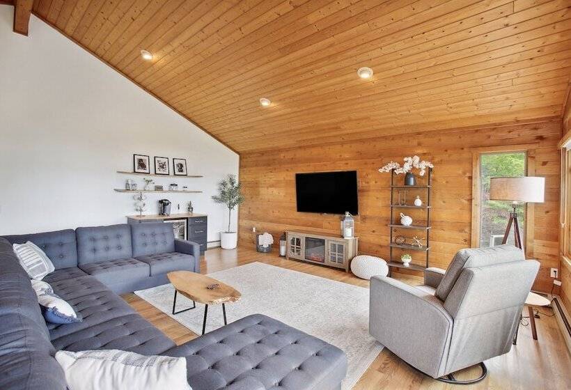 Crystal Lake Vacation Rental, 3 Mi To Betsie River