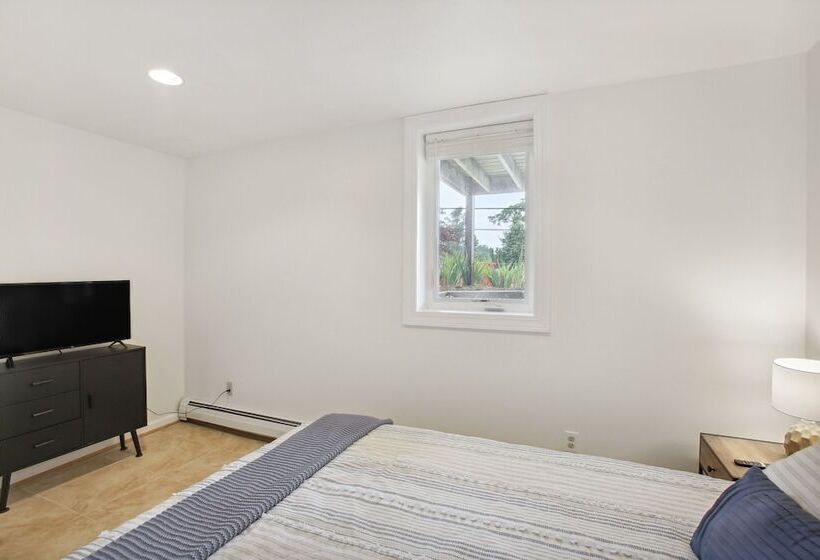 Crystal Lake Vacation Rental, 3 Mi To Betsie River