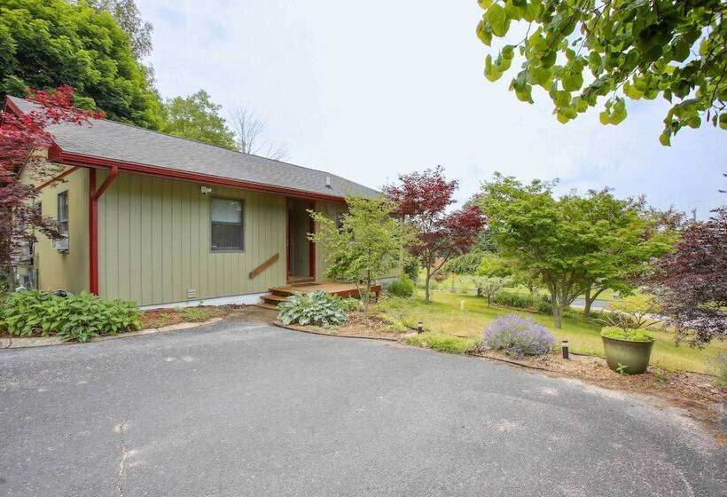 Crystal Lake Vacation Rental, 3 Mi To Betsie River