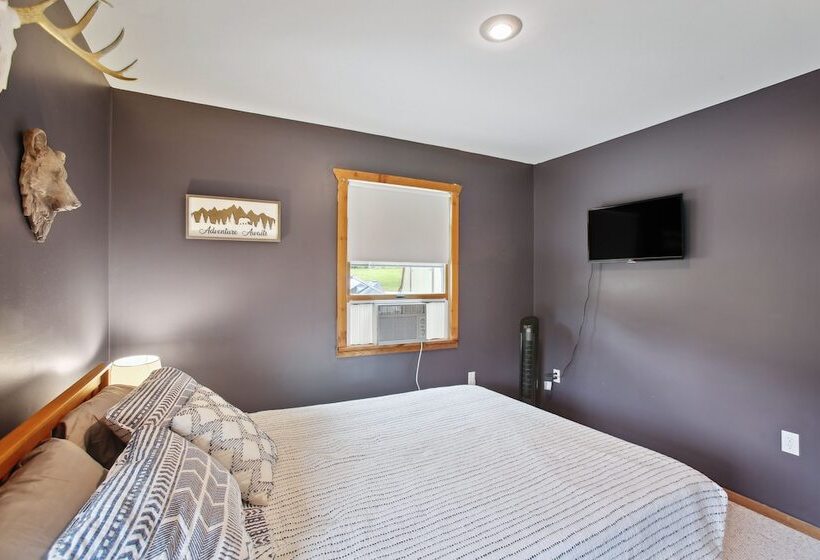 Crystal Lake Vacation Rental, 3 Mi To Betsie River