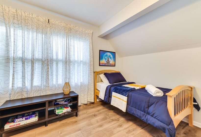 Delightful Tobyhanna Home With Game Room!