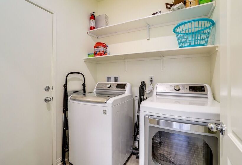 Desert Hot Springs Gem: Saltwater Pool & Mtn Views