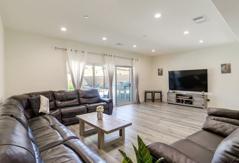 Desert Hot Springs Gem: Saltwater Pool & Mtn Views