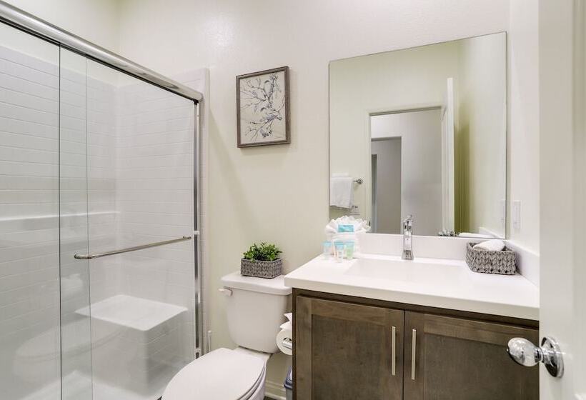 Desert Hot Springs Gem: Saltwater Pool & Mtn Views