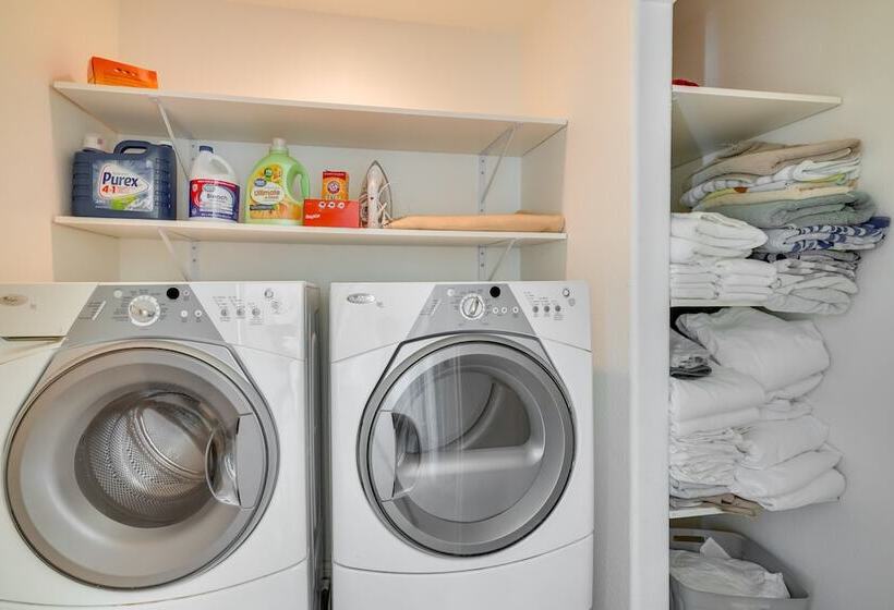 Discovery Bay Home W/ On Site Delta Access!