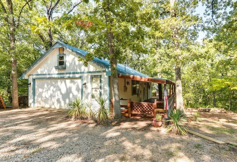 Dog Friendly Kingston Cabin W/ Wraparound Deck!