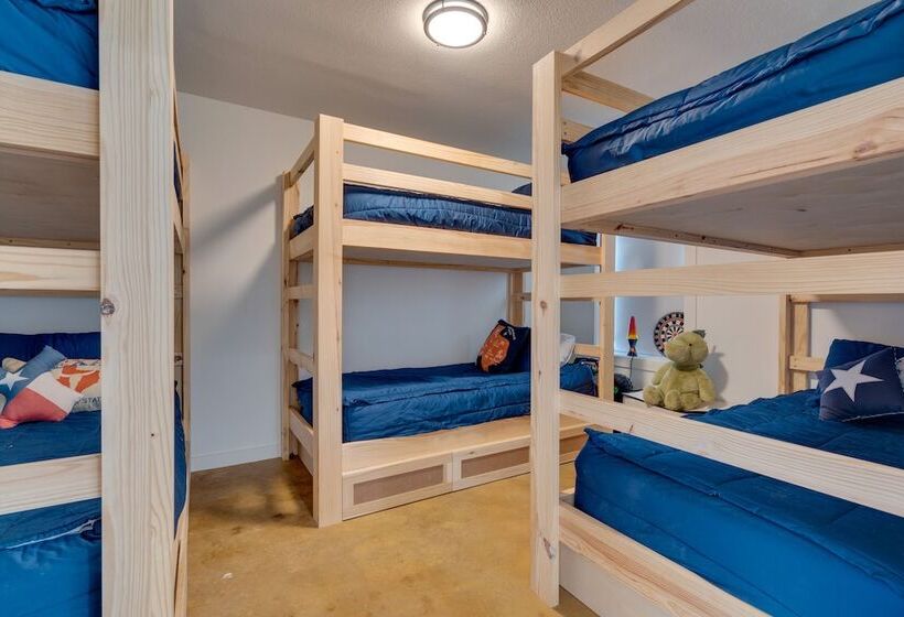 Getaway W/ Fire Pit ~ 5 Mi To Pedernales River!