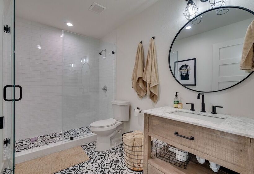 Getaway W/ Fire Pit ~ 5 Mi To Pedernales River!