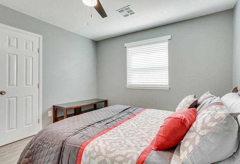 Edmond Home Near Colleges, Lakes, & Shopping!