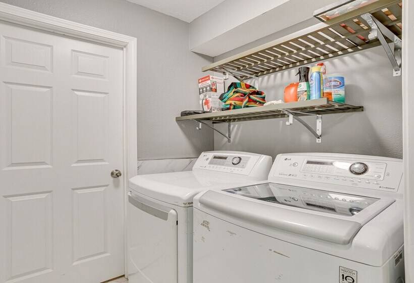 Edmond Home Near Colleges, Lakes, & Shopping!