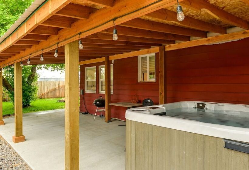 Egin Lakes Dunes Access Home W/ Private Yard!