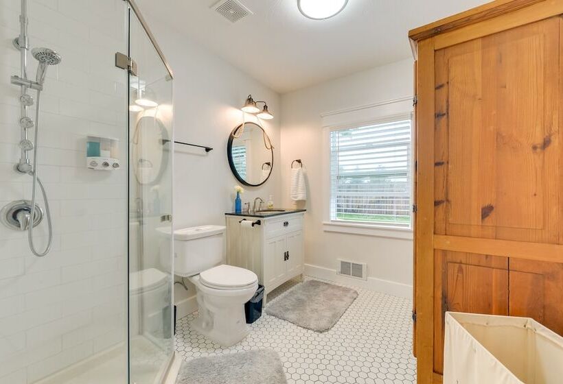 Egin Lakes Dunes Access Home W/ Private Yard!