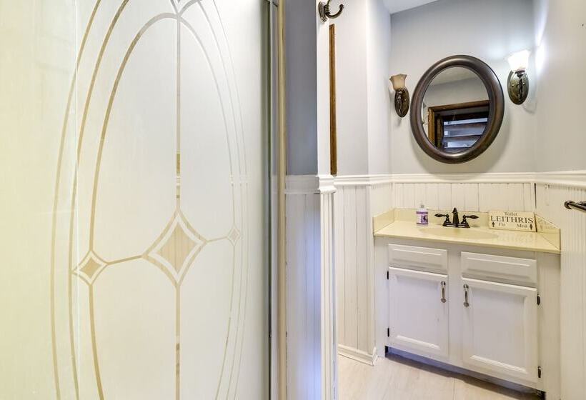 Exciting Tobyhanna Home Near Kalahari Water Park!