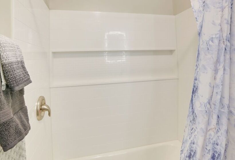 Family Friendly Blacksburg Retreat W/ Playground!