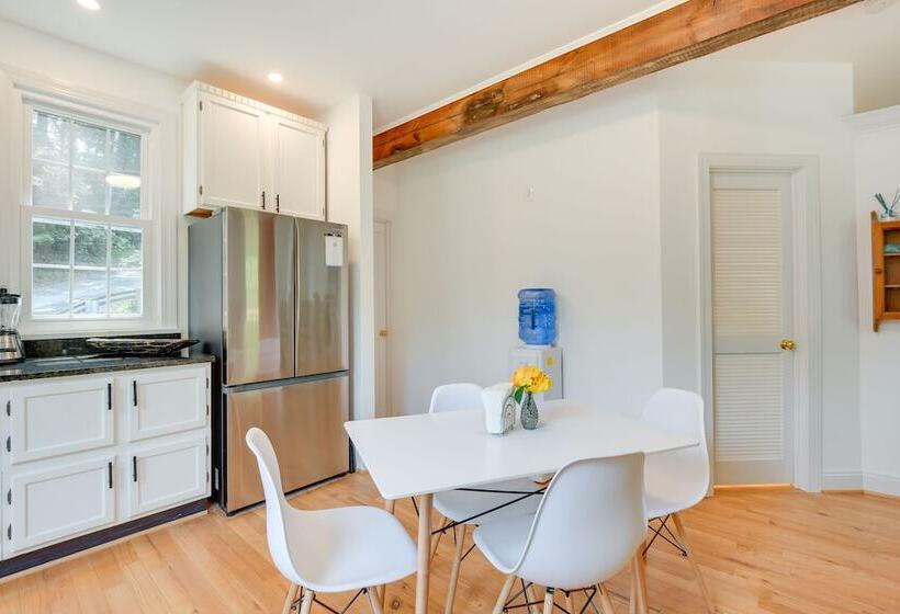 Family Friendly Chesapeake Beach House With Deck!