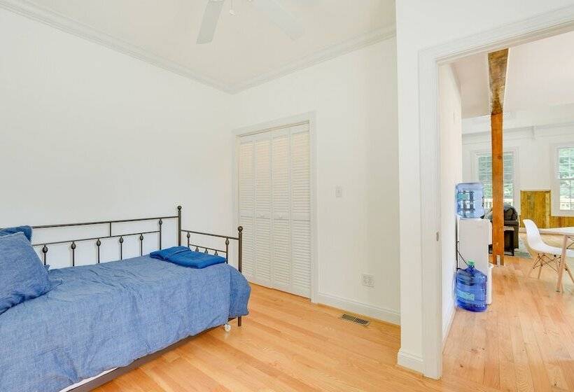 Family Friendly Chesapeake Beach House With Deck!