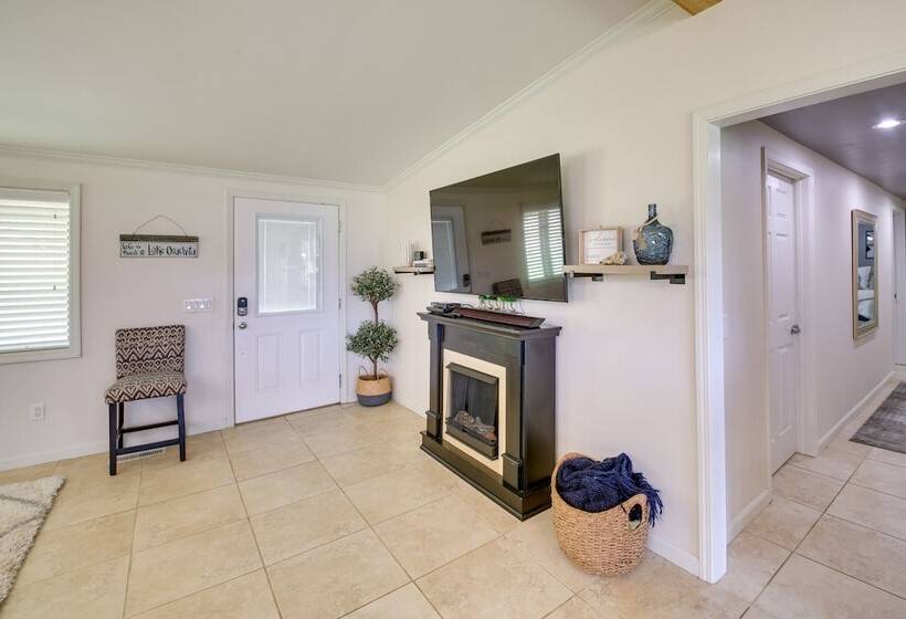 Family Friendly Jessieville Home: 1 Mi To Water!