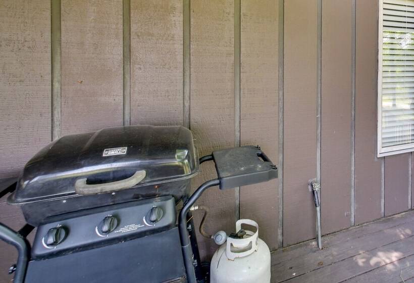 Family Friendly Jessieville Home: 1 Mi To Water!