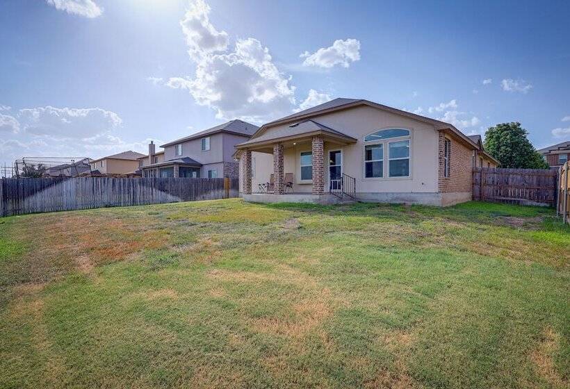 Family Friendly Killeen Home W/ Covered Patio!