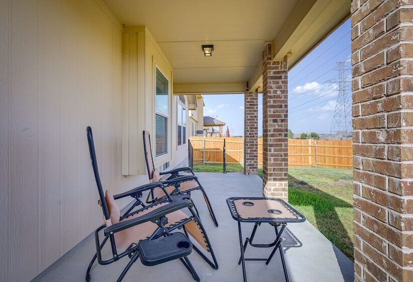 Family Friendly Killeen Home W/ Covered Patio!
