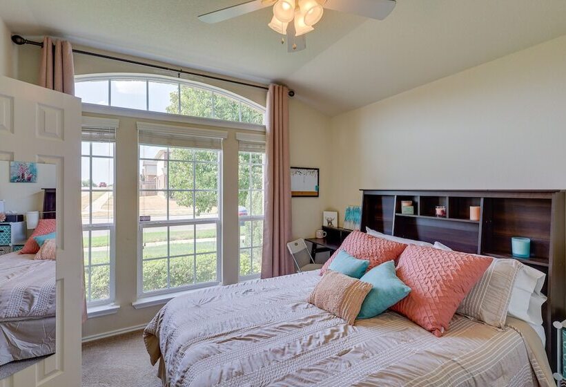 Family Friendly Killeen Home W/ Covered Patio!