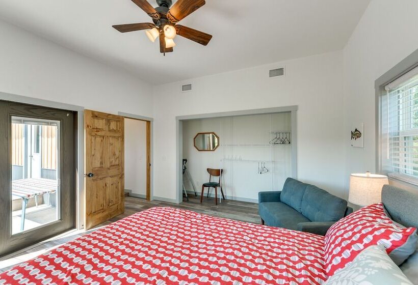 Family Friendly Lander Home Rental: Yard, Patio!