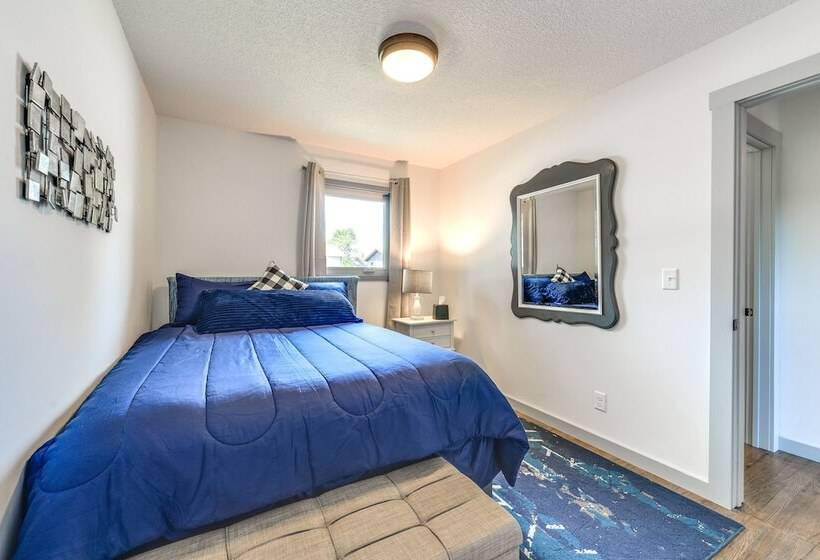 Family Friendly Lander Home Rental: Yard, Patio!