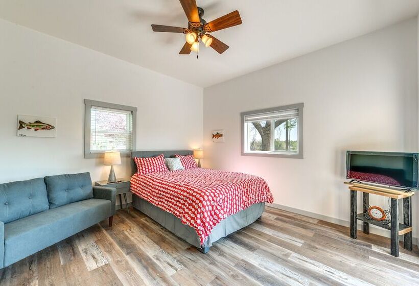 Family Friendly Lander Home Rental: Yard, Patio!