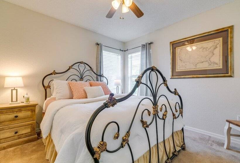 Family Friendly Spring Hill Vacation Home W/ Lanai