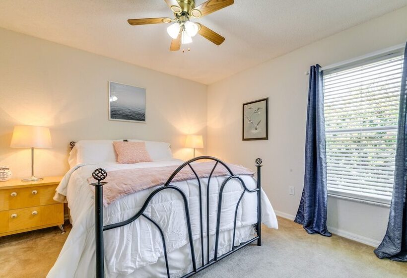 Family Friendly Spring Hill Vacation Home W/ Lanai