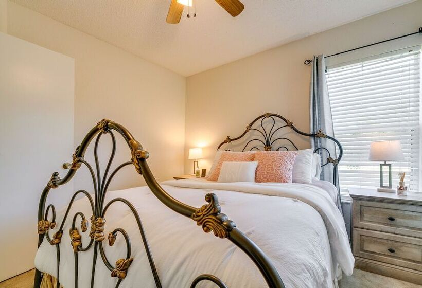 Family Friendly Spring Hill Vacation Home W/ Lanai