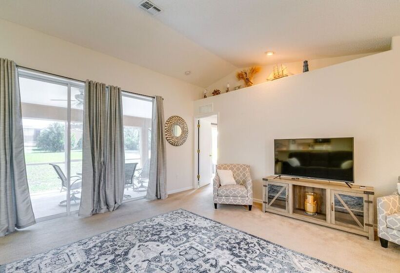 Family Friendly Spring Hill Vacation Home W/ Lanai