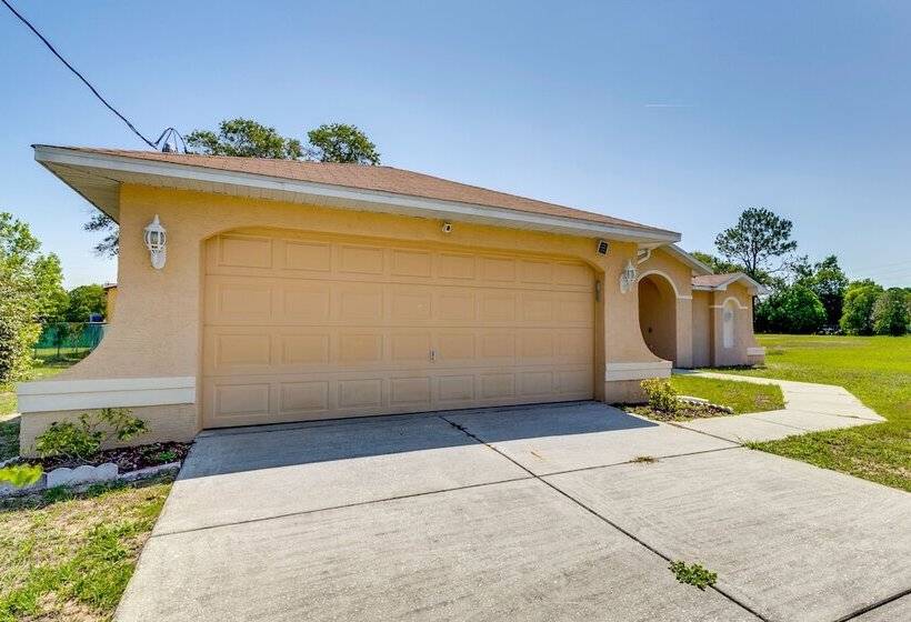 Family Friendly Spring Hill Vacation Home W/ Lanai