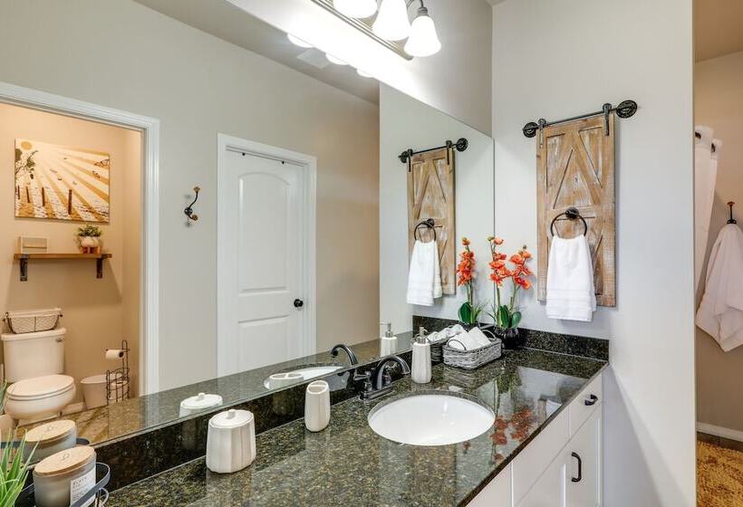 Flagstaff Home W/ Backyard Oasis: 38 Mi To Sedona!