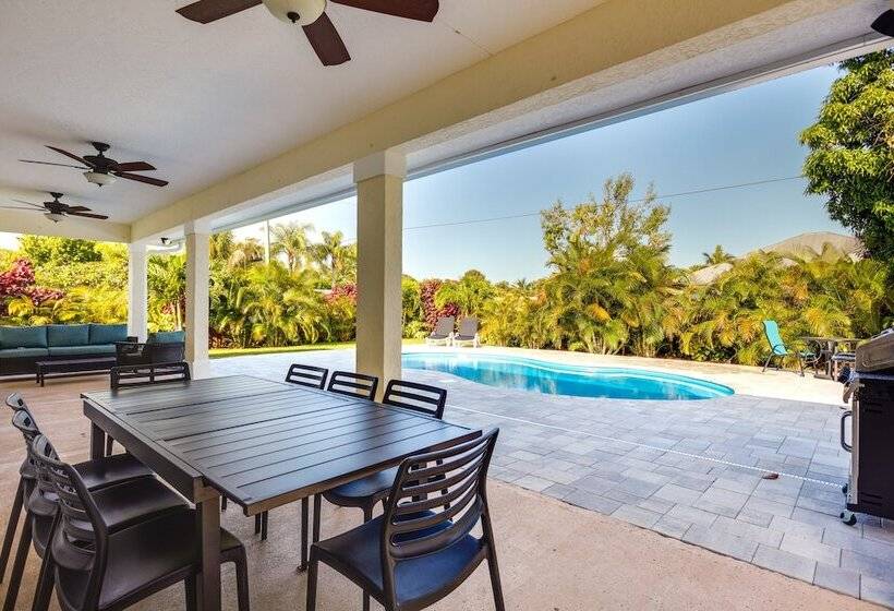 Florida Gem: Saltwater Pool By Beaches & Kayaking!