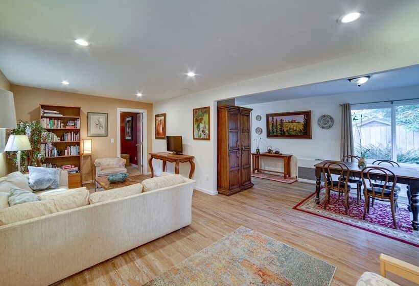 Fort Bragg  Secret Garden  Cabin W/ Hot Tub, Views