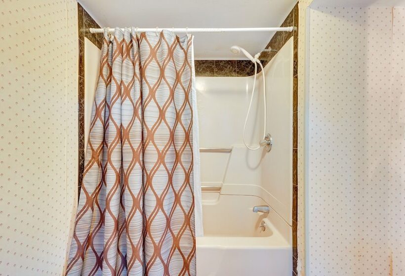 Franconia Home W/ Community Pool & River Access!