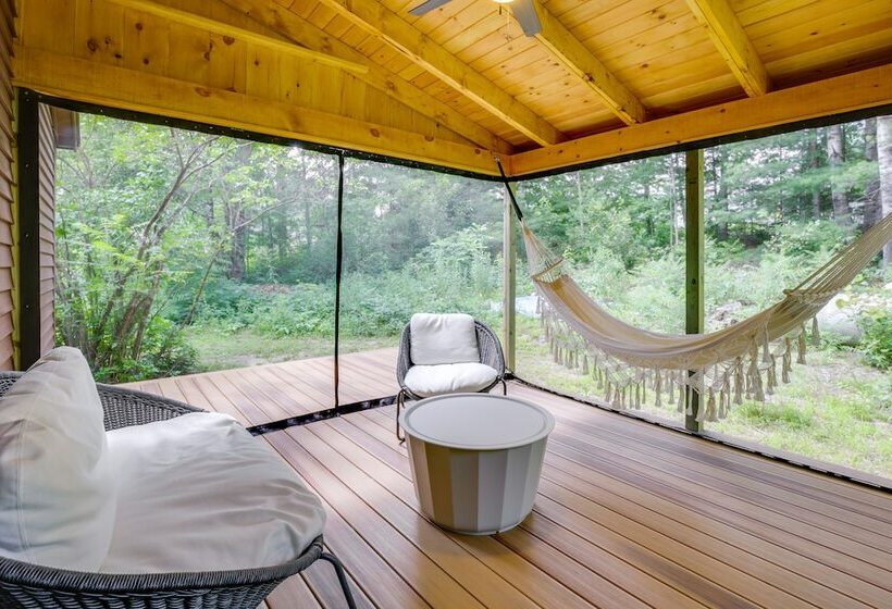 Gorgeous Sunday River Cabin W/ Saltwater Hot Tub!