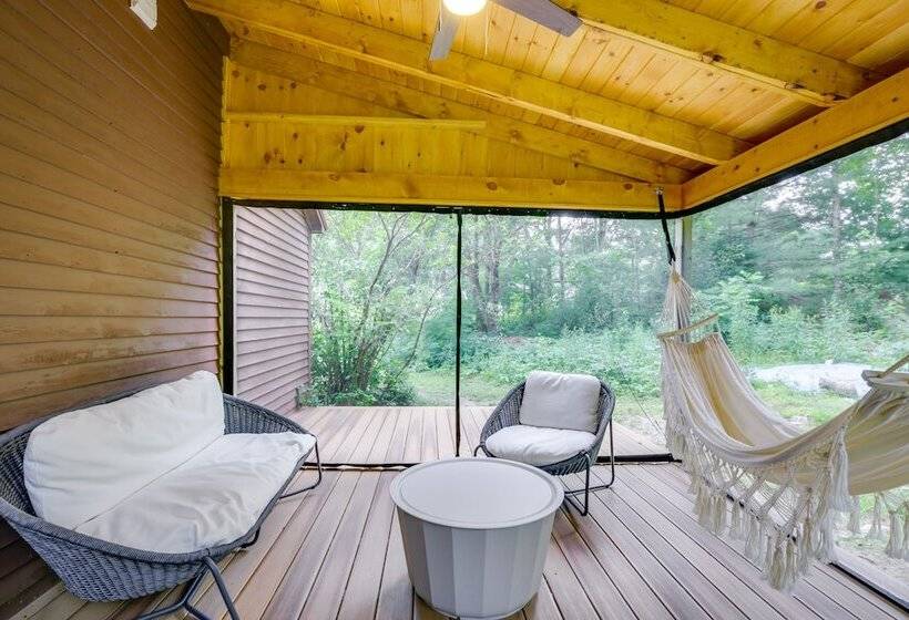 Gorgeous Sunday River Cabin W/ Saltwater Hot Tub!