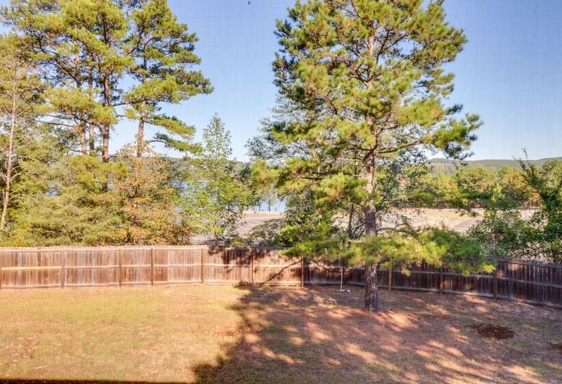 Greers Ferry Hideaway: Lake View, Boat Ramp Access