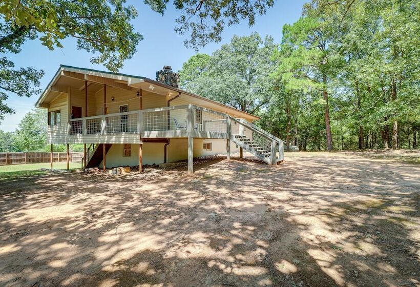 Greers Ferry Hideaway: Lake View, Boat Ramp Access