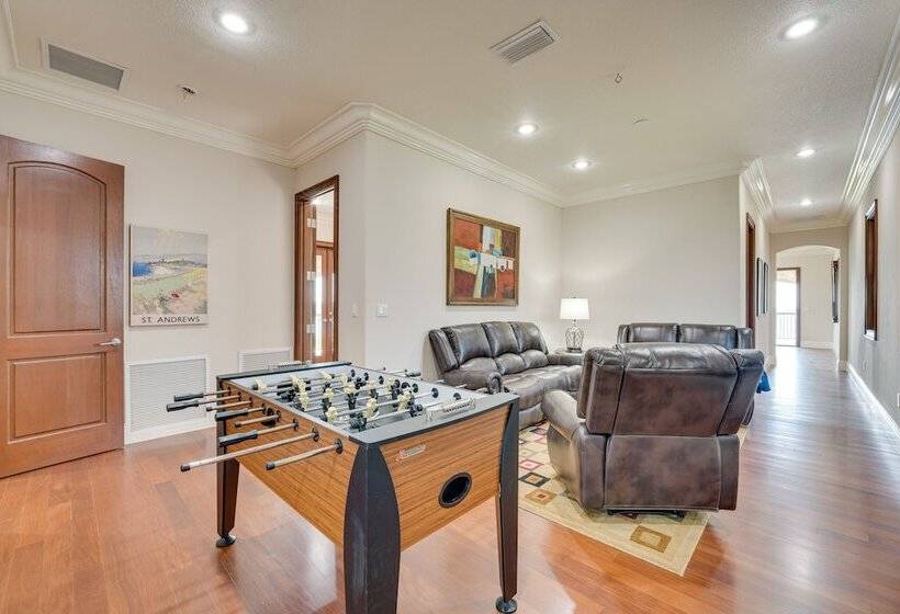 Groveland Home W/ Pool: Luxurious Lakefront Oasis!