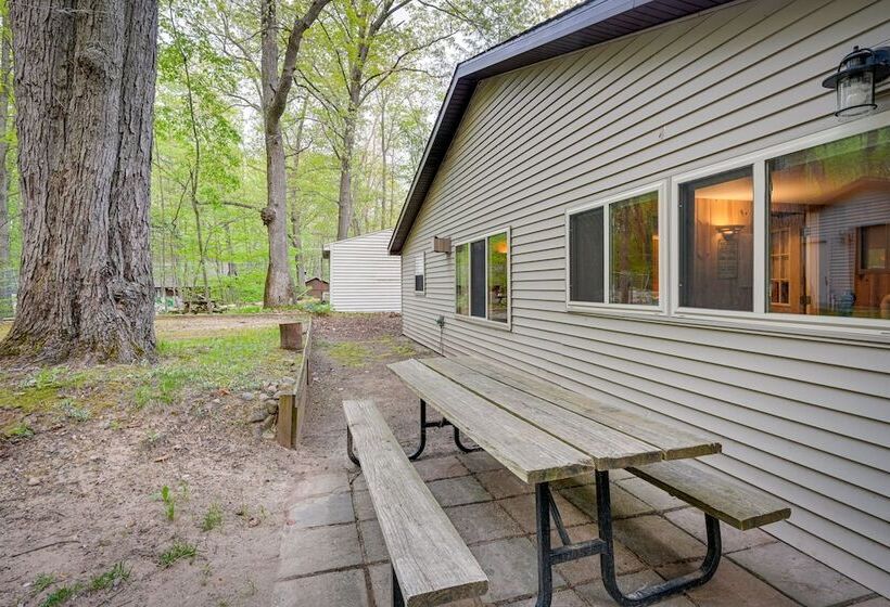 Harrison Cabin W/ Fire Pit & Elbow Lake Access!