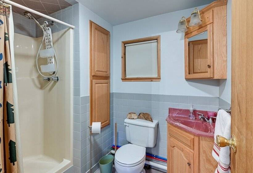 Harrison Cabin W/ Fire Pit & Elbow Lake Access!