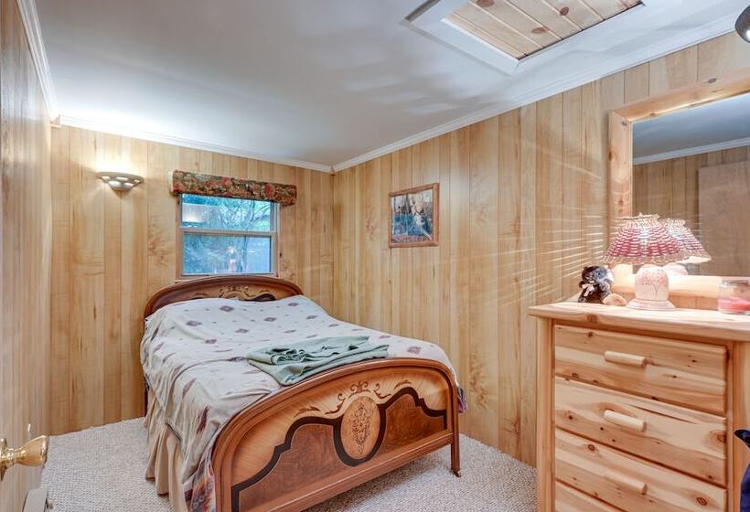 Harrison Cabin W/ Fire Pit & Elbow Lake Access!