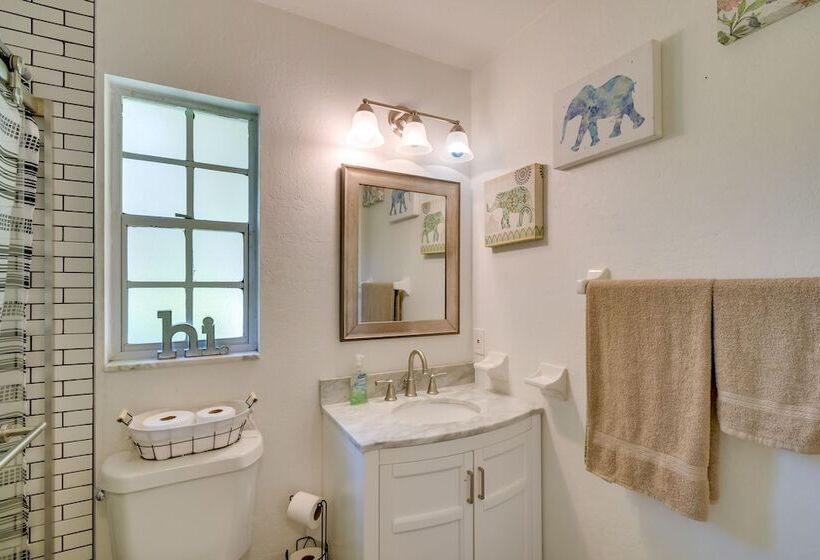 Hawthorne Retreat W/ Casita + Lake Winnott Access!