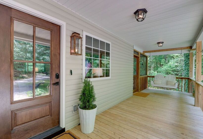 Hayesville River Run Home On Hiwassee River!