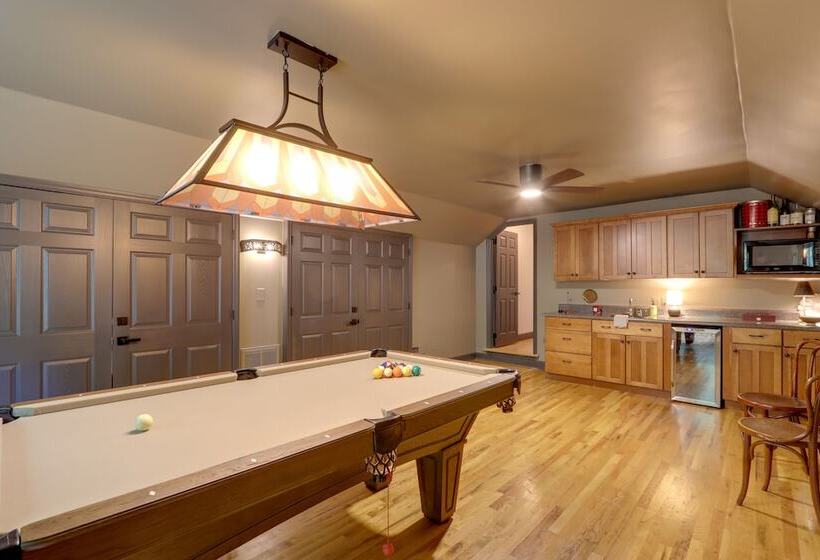 Hayesville River Run Home On Hiwassee River!